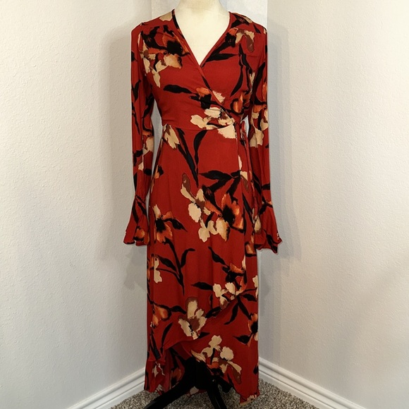 Band of the Free POLLY RED FLORAL WRAP MAXI DRESS Size Large NWT - Picture 2 of 11